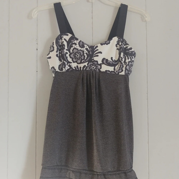 Lululemon Tank Top 6 Run Back On Track Gray Floral - Picture 1 of 6